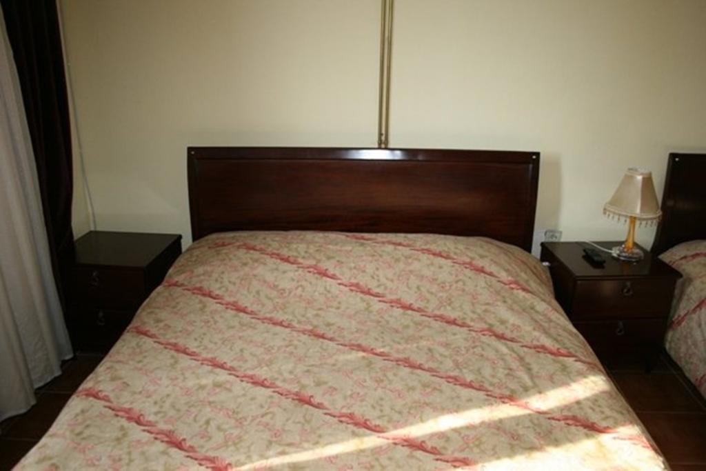 Sirena Hotel Tushemisht Ruang foto